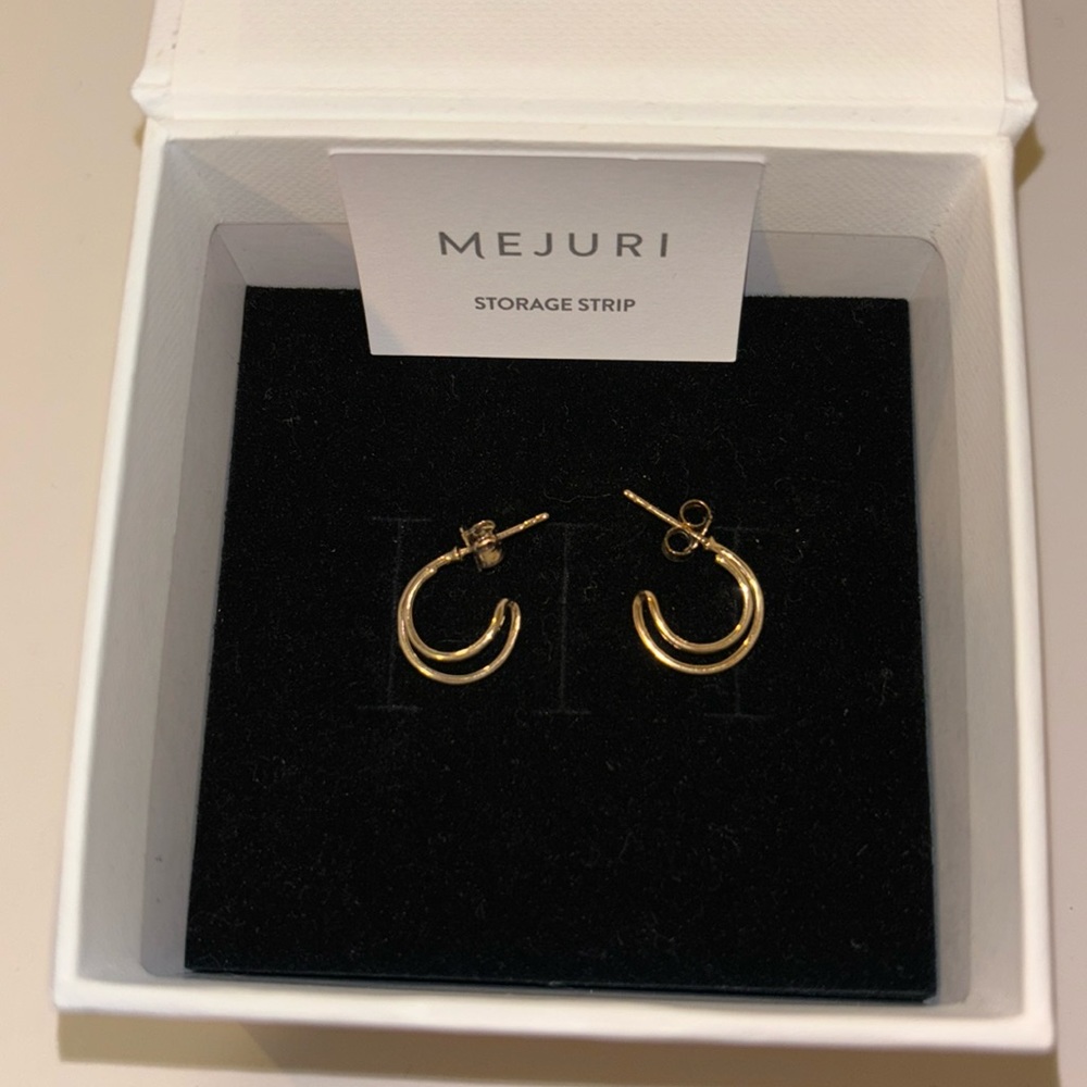 Mejuri 14k solid gold twin hoop earrings